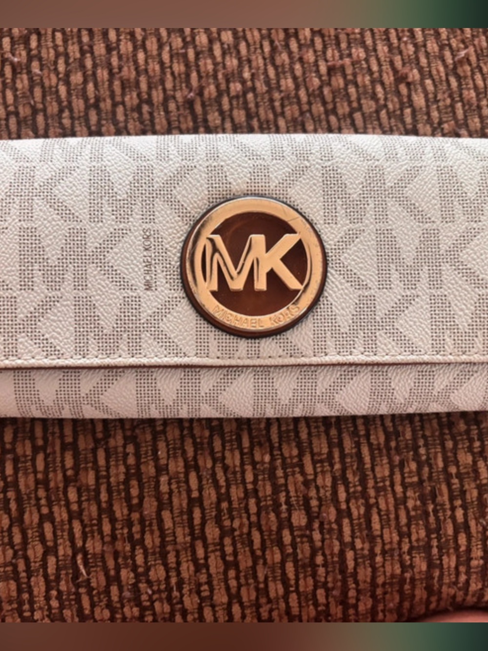 “Pre-Owned”  Michael Kors Beige Signature Continental Wallet with Gold MK Emblem